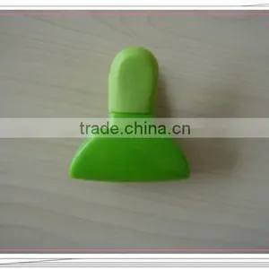 Magnetic Plastic Paper Clip With Diffierent Colors thumbnail-3