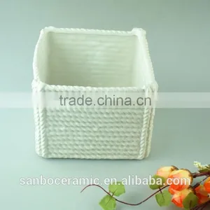 New Unique Design Hollowed Out White Ceramic Decorating Vase for Home thumbnail-4
