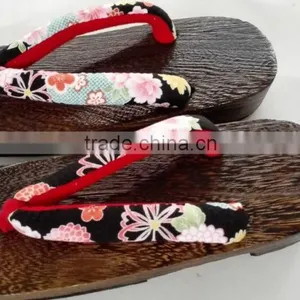Hot Selling Japanese Traditional Women Wooden Cosplay Geta Sandals Made in China thumbnail-1
