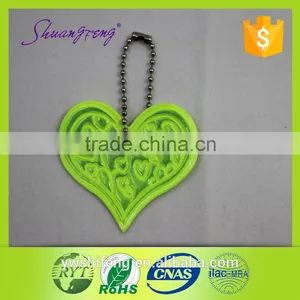 2016 Hotsale China Supplier Reflective PVC Keychain thumbnail-4