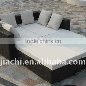 Rattan Sofa Bed thumbnail-1