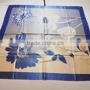 Wholesale 90*90cm Polyester Satin 90*90cm 100% Silk Satin Square Scarf thumbnail-1
