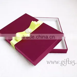 Elegant Burgundy Wedding Invitation Boxes With Pearl thumbnail-1