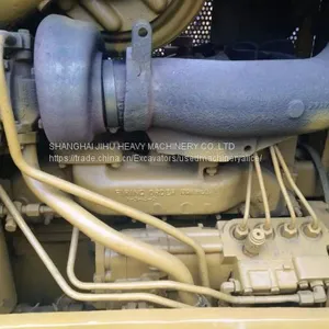 Бывшая гусеничная бульдозер Caterpillar D5H thumbnail-5