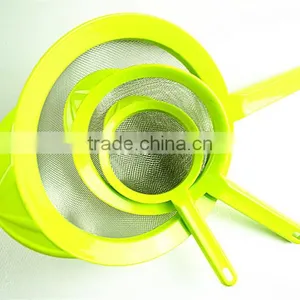 43022 Set of 3 Fine Mesh Stainless Steel Strainers With pp Handle thumbnail-4
