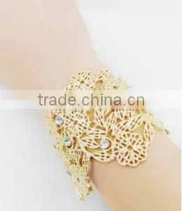 Big Wide Hollow Cuff Bangle Crown and Leaf Design Hollow Cuff Bangle for Evening Dress thumbnail-6