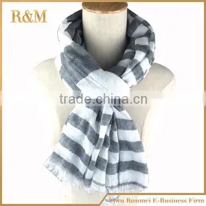 Cotton and Viscose Plain Infinity Wrinkled Scarf thumbnail-2