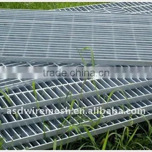 Steel Deck Grating thumbnail-1