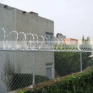 Green Garden Fence Netting thumbnail-1