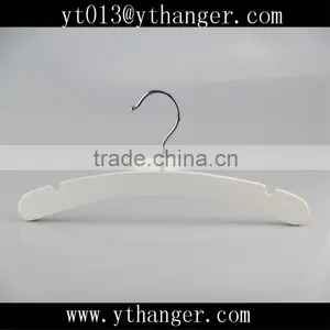 CY-279 White Small Size Cute Baby Wooden Hangers for Clothes Wholesale thumbnail-3