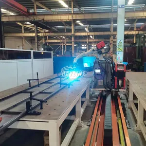 Heavy Duty 10Kg Payload 6 Axis Industrial Robot Arm for Automotive Spot Welding and Metal Handling thumbnail-4