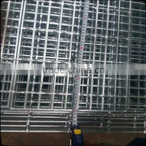 Serrated Steel Grating thumbnail-3