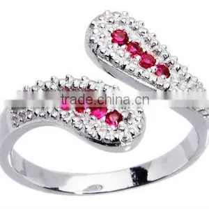 Red Cubic Zirconia Wrap Toe Ring thumbnail-1
