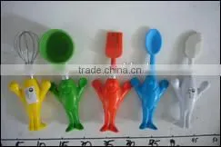 5 Pcs Kitchen Ware Set, Including: a Butter Knife, a Spoon, a Pastry Brush, an Eggbeater and a Scoop thumbnail-1