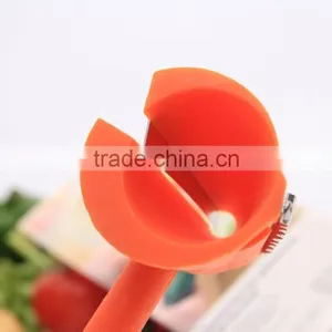 Tri-blade Plastic Spiral Vegetable Slicer/plastic Carrot Shredder, Cutter and Peeler thumbnail-6