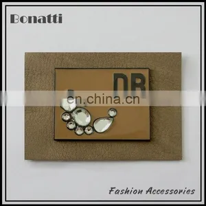 Popular Leather Labels With Metal and Rhinestone for Garment thumbnail-1