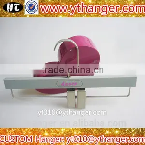 YY0523 Custom Logo Non-slip Grey Rubber Coated Clothes Plastic Hanger Pants Hanger thumbnail-4
