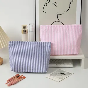 Wholesale Big Capacity Cosmetic Bag Makeup Bag thumbnail-4