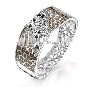 Luxury Leopard White Gold Crystal Enamel Latest Design Daily Wear Bangle thumbnail-1