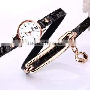 Fashional Serpentine Thin Leather Watch for Ladies thumbnail-1