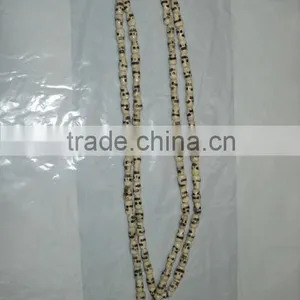 Bone Fashion Necklace thumbnail-1