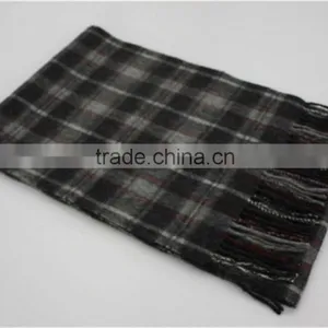 Gray Yarn Dyed Checked Pure Wool Scarf With Fringe thumbnail-2