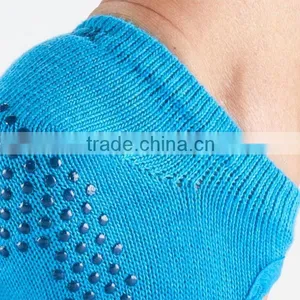 Performance Five Toe Anti Slip Socks thumbnail-2