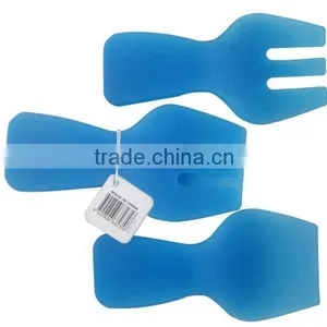 K-Mart Plastic Salad Spoon and Fork thumbnail-1