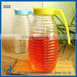 1.5L Clear Glass Water Jug Bottle With Plastic Handle Lid thumbnail-1