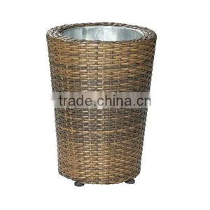 PE Rattan/Wicker Garden Flower Pot thumbnail-1