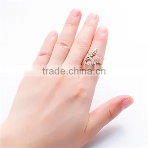Unadjustable Rings Gold Plated Mask Clear Rhinestone thumbnail-3
