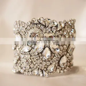 Aidocrystal Handmade Crystal Cuff Bracelet Wedding Jewelry Bridal Rhinestone Bracelet thumbnail-1