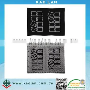 Custom Clothing Tags OEM High Quality Woven Label thumbnail-2