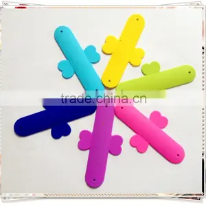 Custom Silicone Wristband Cheap Gift Items thumbnail-6