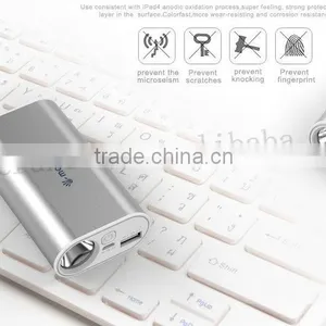 Universal Power Bank With 10,400mAh Capacity for Gift Market(M322) thumbnail-1