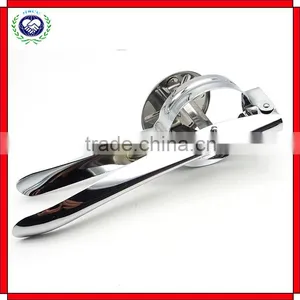 Press and Masher With 3 Large Interchangeable Discs thumbnail-4
