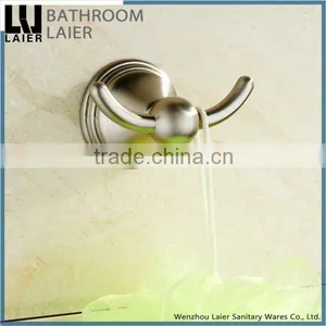 Grooming China Manufacture Zinc Alloy Brush Nicked Bathroom Sanitary Items Wall Mounted Double Robe Hook thumbnail-1
