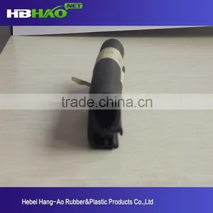 Customized Flexible Extruded Trailer Rubber Sealing Strip thumbnail-1