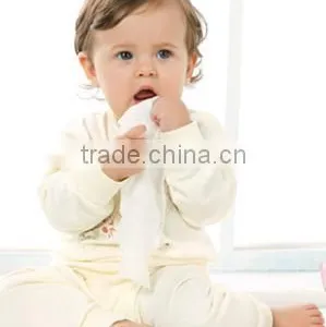 Kids Wet Wipes thumbnail-2