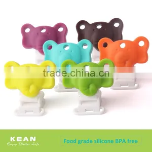 New Arrived Wood And Metal Pacifier Clip Baby Paicifer Holder Clip thumbnail-4