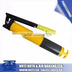 900cc Lever Type Hand Operated Grease Gun GG900U01C thumbnail-1