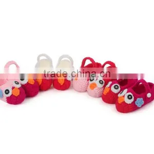Handmade Crochet Baby Shoes Knitted Newborn Shoes thumbnail-1