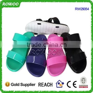 Two Straps Trendy Outdoor Comfortable and Durable Woman Flip Flop thumbnail-1