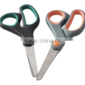 Scissor thumbnail-3