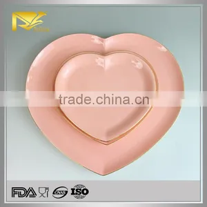 China Supplier Glazed Dinnerware Heart Shape Ceramic Birthday Cake Plate thumbnail-1