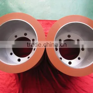12" Rubber Roller thumbnail-1