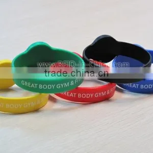 Waterproof Passive RFID Make Rubber Bracelets With Classic 1K Chip by China Factory thumbnail-1