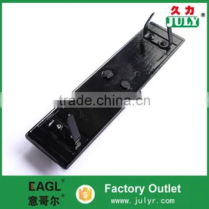 EAGL Promotional Manufactuer Custom Metal Logo Plate for Handbags thumbnail-4