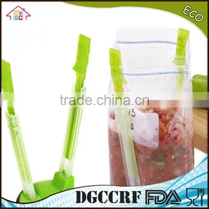 NBRSC Plastic Bag Holde Stand Flower Shape Base Storage Bag Holder Baggy Rack Holder thumbnail-1