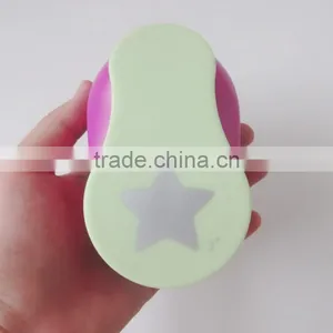 Cute Type 11*6.6*8cm Hand Press Star Shape DIY Handmade Paper Hole Puncher for Kid Cut thumbnail-1